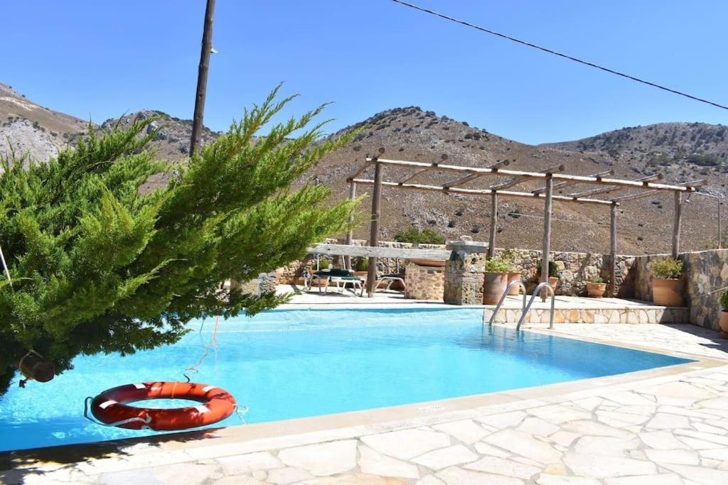 Traditional Villa With Pool In Sfakia Ίμβρος Εξωτερικό φωτογραφία