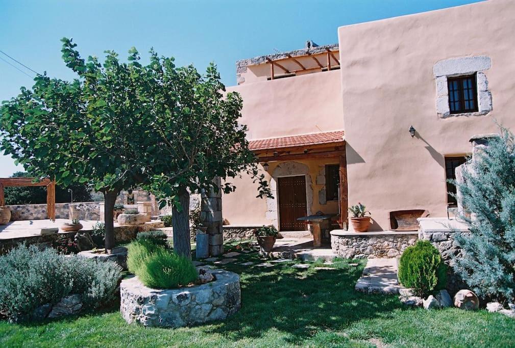 Traditional Villa With Pool In Sfakia Ίμβρος Εξωτερικό φωτογραφία